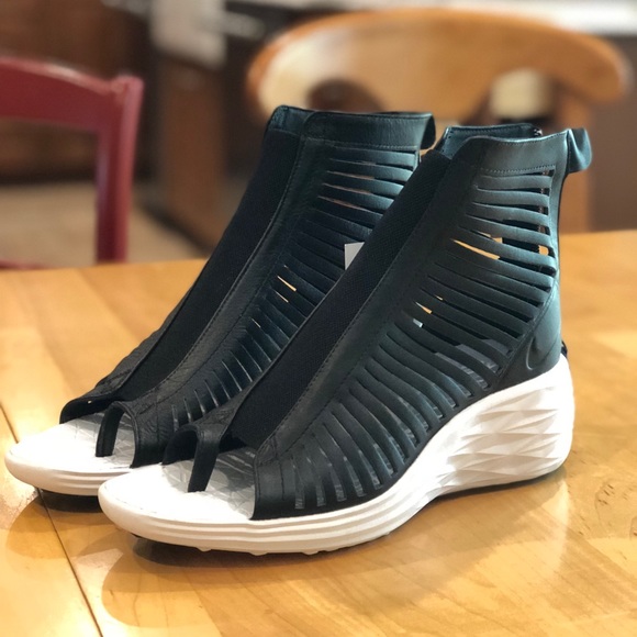 nike wedge sandals